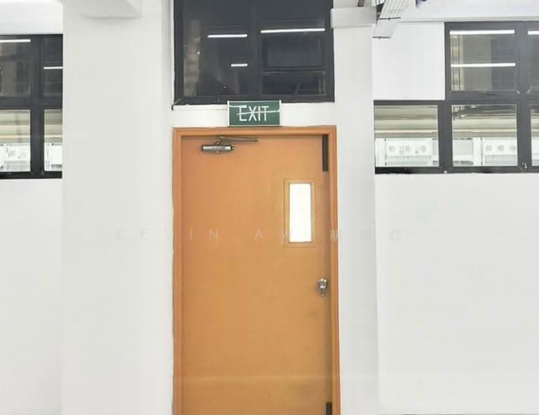 Leong Huat Building, Macpherson / Potong Pasir, 1,982 sqft, Light Industrial (B1) For Rent, by Kevin Aw 胡锦胜, 500264592 - Corridor - CommercialGuru.com.sg