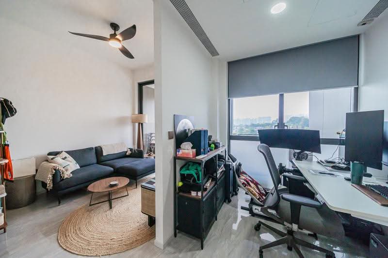 Leedon Green, 34 Leedon Heights, Tanglin / Holland / Bukit Timah, 1 Bedroom, 581 sqft, Condominium For Rent, by Bryan Tan, 500264596 - Living Room - PropertyGuru.com.sg