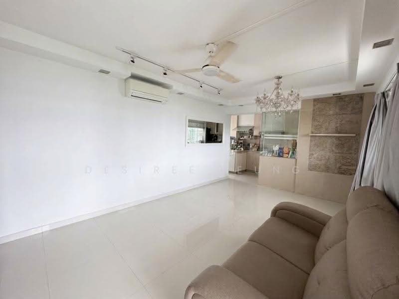 149 Bishan Street 11, 149 Bishan Street 11, Ang Mo Kio / Bishan / Thomson, 3 Bedrooms, 904 sqft, HDB Flat For Rent, by Desiree Leung, 500264600 - Living room - PropertyGuru.com.sg