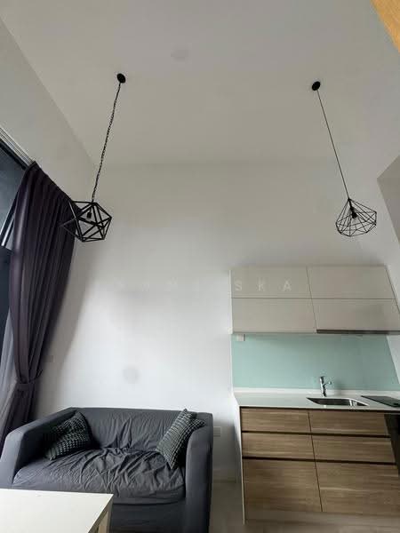 Alex Residences, 28 Alexandra View, Alexandra / Commonwealth, 1 Bedroom, 474 sqft, Apartment For Sale, by Fransiska Tan, 500264617 - Living Room - PropertyGuru.com.sg