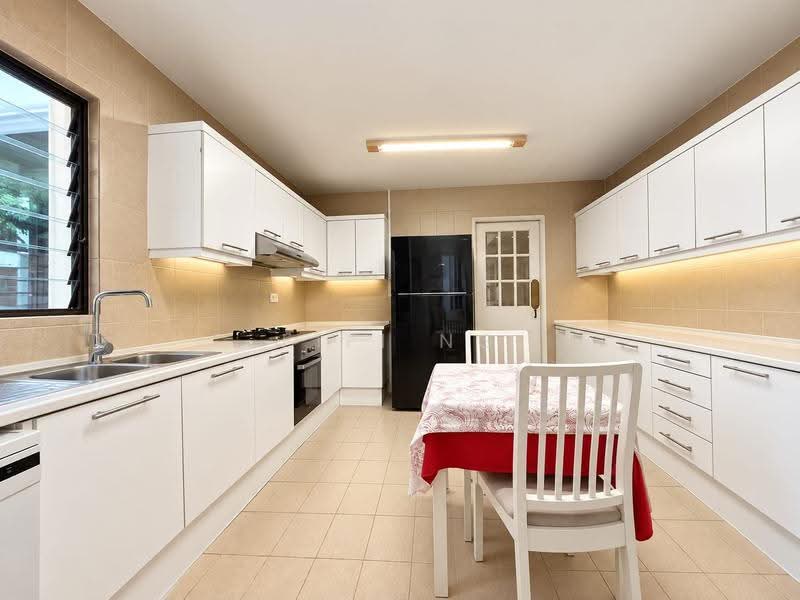Regency Park, 3 Nathan Road, Tanglin / Holland / Bukit Timah, 4 Bedrooms, 3,649 sqft, Condominium For Sale, by FiFi Ng, 500264620 - Kitchen - PropertyGuru.com.sg