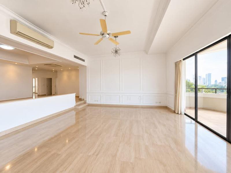 Regency Park, 3 Nathan Road, Tanglin / Holland / Bukit Timah, 4 Bedrooms, 3,649 sqft, Condominium For Sale, by FiFi Ng, 500264620 - Living Room - PropertyGuru.com.sg