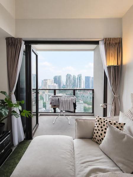 The Landmark, 173 Chin Swee Road, Alexandra / Commonwealth, 2 Bedrooms, 764 sqft, Condominium For Sale, by Lawrence Quek, 500264624 - Balcony - PropertyGuru.com.sg