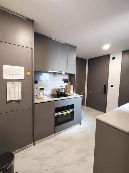 The Landmark, 173 Chin Swee Road, Alexandra / Commonwealth, 2 Bedrooms, 764 sqft, Condominium For Sale, by Lawrence Quek, 500264624 - Kitchen - PropertyGuru.com.sg