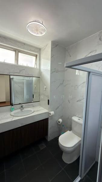 Springleaf Garden, Springleaf Road, Mandai / Upper Thomson, 5 Bedrooms, 4,500 sqft, Semi-Detached House For Rent, by Ben Koh, 500264634 - Bathroom - PropertyGuru.com.sg