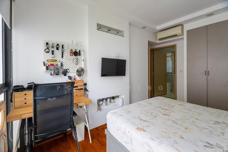 Twin Waterfalls, 106 Punggol Walk, Hougang / Punggol / Sengkang, 3 Bedrooms, 915 sqft, Condominium For Sale, by Polly Cheng, 500264636 - Bedroom - PropertyGuru.com.sg