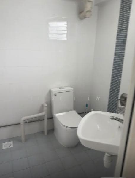 140 Potong Pasir Avenue 3, 140 Potong Pasir Avenue 3, Macpherson / Potong Pasir, Room Rental, 15 sqft, HDB Flat For Rent, by Elise Liew, 500264662 - Bathroom - PropertyGuru.com.sg
