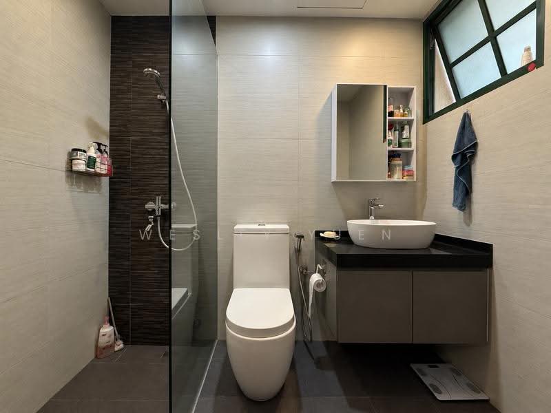 Parc Palais, 47 Hume Avenue, Clementi Park / Upper Bukit Timah, 3 Bedrooms, 1,238 sqft, Condominium For Rent, by Wesley Yuen, 500264666 - Bathroom - PropertyGuru.com.sg