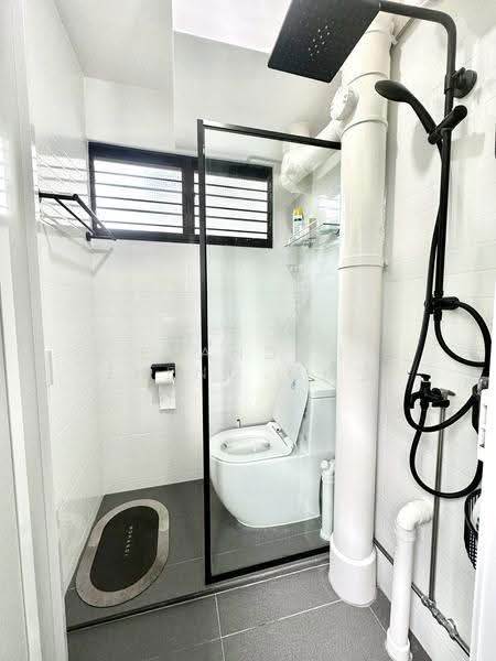 548 Bedok North Avenue 1, 548 Bedok North Avenue 1, Bedok / Upper East Coast, 2 Bedrooms, 731 sqft, HDB Flat For Rent, by Brandon Zheng 郑祺宝, 500264676 - Bathroom - PropertyGuru.com.sg