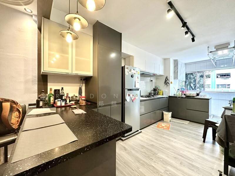 548 Bedok North Avenue 1, 548 Bedok North Avenue 1, Bedok / Upper East Coast, 2 Bedrooms, 731 sqft, HDB Flat For Rent, by Brandon Zheng 郑祺宝, 500264676 - Kitchen - PropertyGuru.com.sg
