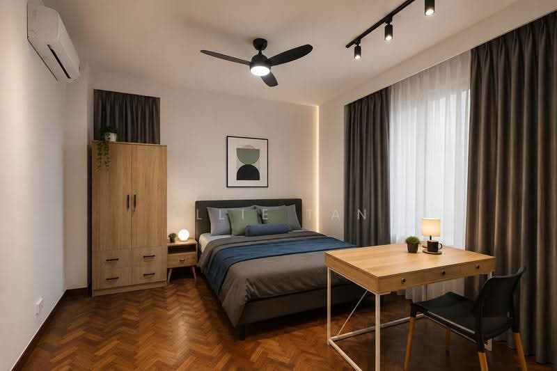 CHEAP INVESTMENT PROPERTY NEAR ORCHARD MRT, Orchard / River Valley, 4 Bedrooms, 1,066 sqft, Condominium For Sale, by Ellie Tan, 500264694 - Bedroom - PropertyGuru.com.sg