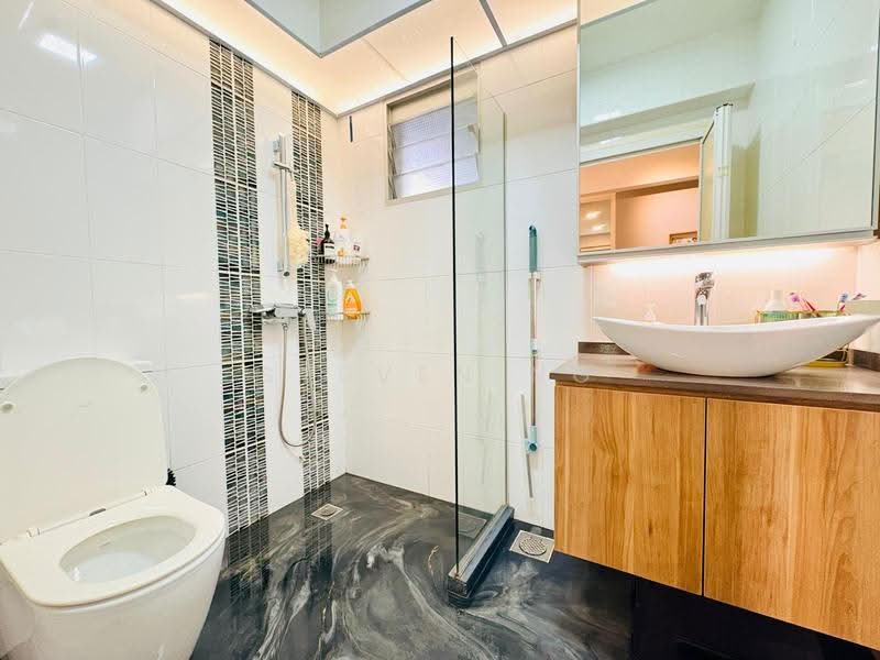 312A Clementi Avenue 4, 312A Clementi Avenue 4, Buona Vista / West Coast / Clementi New Town, 3 Bedrooms, 1,216 sqft, HDB Flat For Sale, by Steven NG, 500264706 - Bathroom - PropertyGuru.com.sg