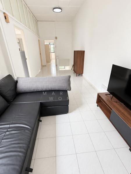 Shrewsbury Road, Shrewsbury Road, Newton / Novena, 3 Bedrooms, 1,100 sqft, Walk-up Apartment For Rent, by Martin Wong, 500264710 - Living Room - PropertyGuru.com.sg