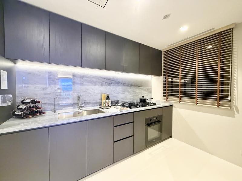 Vela Bay, 1 Bayshore Walk, Bedok / Upper East Coast, 4 Bedrooms, 1,173 sqft, Condominium For Sale, by Jenny Goh 吴美云, 500264711 - Kitchen - PropertyGuru.com.sg