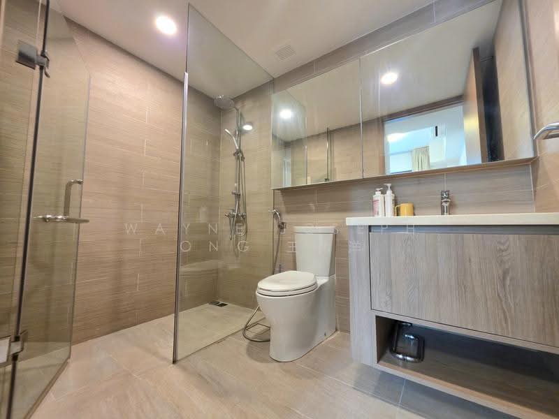 Kingsford Waterbay, 64 Upper Serangoon View, Hougang / Punggol / Sengkang, 2 Bedrooms, 710 sqft, Condominium For Rent, by Wayne Joseph Ong 王伟洋, 500264714 - Master Bathroom - PropertyGuru.com.sg