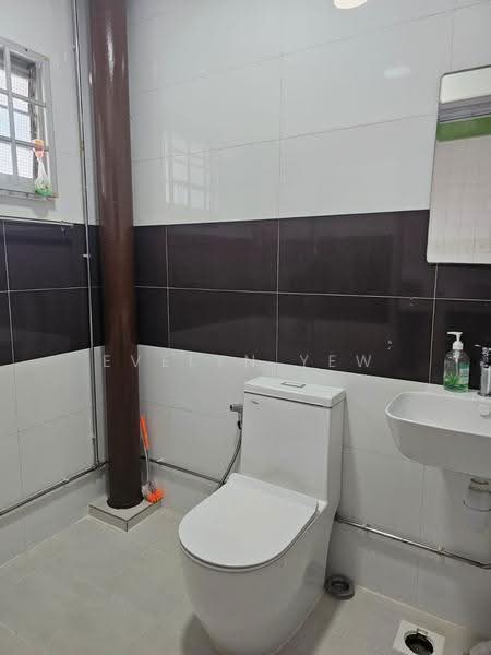 314 Sembawang Drive, 314 Sembawang Drive, Sembawang / Yishun, Room Rental, 120 sqft, HDB Flat For Rent, by Evelyn Yew, 500264715 - Bathroom - PropertyGuru.com.sg