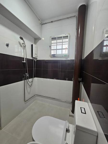 314 Sembawang Drive, 314 Sembawang Drive, Sembawang / Yishun, Room Rental, 120 sqft, HDB Flat For Rent, by Evelyn Yew, 500264715 - Bathroom - PropertyGuru.com.sg