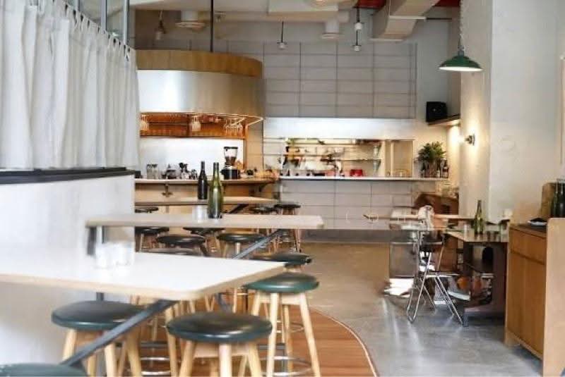 Furama Riverfront, 405 405, Alexandra / Commonwealth, 1,055 sqft, Food & Beverage For Rent, by Ssharon Loh, 500264730 - CommercialGuru.com.sg