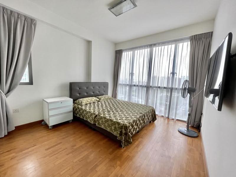The Shore Residences, 81 Amber Road, East Coast / Marine Parade, 2 Bedrooms, 883 sqft, Condominium For Sale, by Lewis Huang, 500264733 - Bedroom - PropertyGuru.com.sg