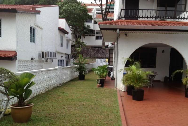 Chancery locality. Semi-Detached with Huge land. Nice regular shape & on high ground, Dyson Road, Newton / Novena, 5 Bedrooms, 3,500 sqft, Semi-Detached House For Sale, by Richard Quek, 500264739 - Exterior - PropertyGuru.com.sg