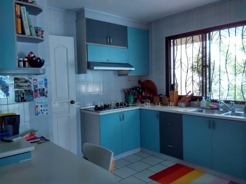 Chancery locality. Semi-Detached with Huge land. Nice regular shape & on high ground, Dyson Road, Newton / Novena, 5 Bedrooms, 3,500 sqft, Semi-Detached House For Sale, by Richard Quek, 500264739 - Kitchen - PropertyGuru.com.sg