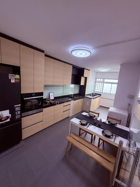232 Tampines Street 21, 232 Tampines Street 21, Pasir Ris / Tampines, 3 Bedrooms, 1,055 sqft, HDB Flat For Sale, by Jade Lee, 500264746 - Kitchen - PropertyGuru.com.sg