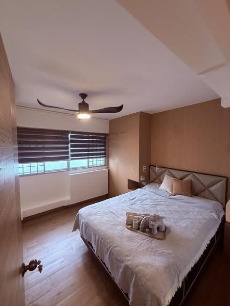 232 Tampines Street 21, 232 Tampines Street 21, Pasir Ris / Tampines, 3 Bedrooms, 1,055 sqft, HDB Flat For Sale, by Jade Lee, 500264746 - Master bedroom - PropertyGuru.com.sg