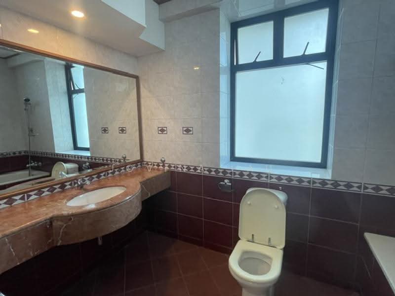 Spring Grove, 53B Grange Road, Tanglin / Holland / Bukit Timah, 4 Bedrooms, 2,702 sqft, Condominium For Sale, by Jovina Lau, 500264753 - Bathroom - PropertyGuru.com.sg