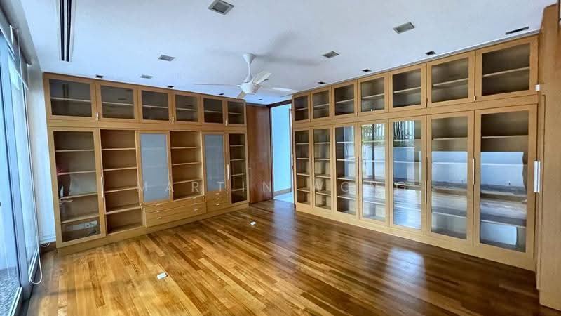 Holland Road, Oei Tiong Ham Park, Tanglin / Holland / Bukit Timah, 6 Bedrooms, 7,500 sqft, Detached House For Sale, by Martin Wong, 500264758 - Guest cum Study Room - PropertyGuru.com.sg