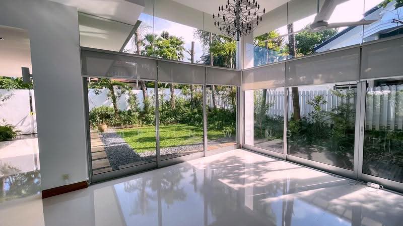 Holland Road, Oei Tiong Ham Park, Tanglin / Holland / Bukit Timah, 6 Bedrooms, 7,500 sqft, Detached House For Sale, by Martin Wong, 500264758 - Living Room - PropertyGuru.com.sg