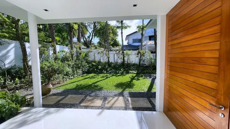 Holland Road, Oei Tiong Ham Park, Tanglin / Holland / Bukit Timah, 6 Bedrooms, 7,500 sqft, Detached House For Sale, by Martin Wong, 500264758 - Entrance Foyer - PropertyGuru.com.sg