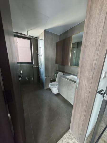 Midtown Modern, 18 Tan Quee Lan Street, Beach Road / Bugis / Rochor, 4 Bedrooms, 1,808 sqft, Condominium For Sale, by Ashley YANG, 500264763 - Bathroom - PropertyGuru.com.sg
