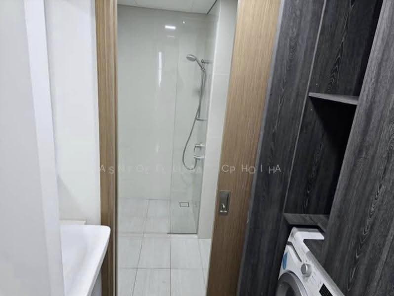 Lakeville, 1 Jurong Lake Link, Boon Lay / Jurong / Tuas, Room Rental, 105 sqft, Condominium For Rent, by Angela Chia, 500264764 - Bathroom - PropertyGuru.com.sg