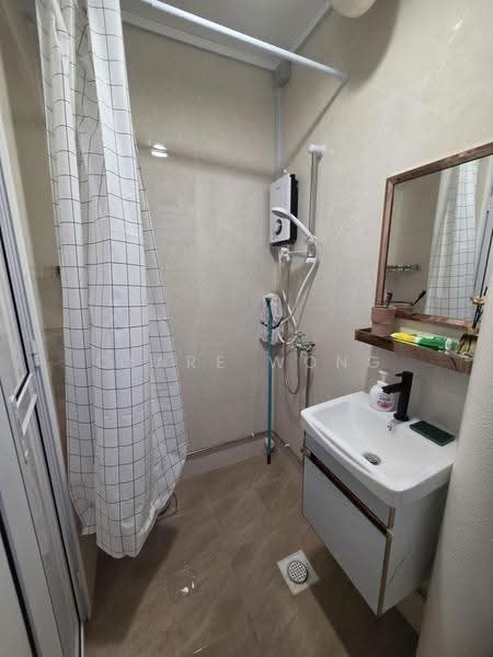 409 Saujana Road, 409 Saujana Road, Dairy Farm / Bukit Panjang / Choa Chu Kang, Room Rental, 120 sqft, HDB Flat For Rent, by Clare Wong, 500264766 - Bathroom - PropertyGuru.com.sg