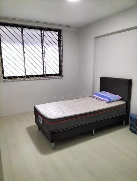 172 Yishun Avenue 7, 172 Yishun Avenue 7, Sembawang / Yishun, 2 Bedrooms, 689 sqft, HDB Flat For Sale, by Jonathan Ho, 500264774 - Bedroom - PropertyGuru.com.sg