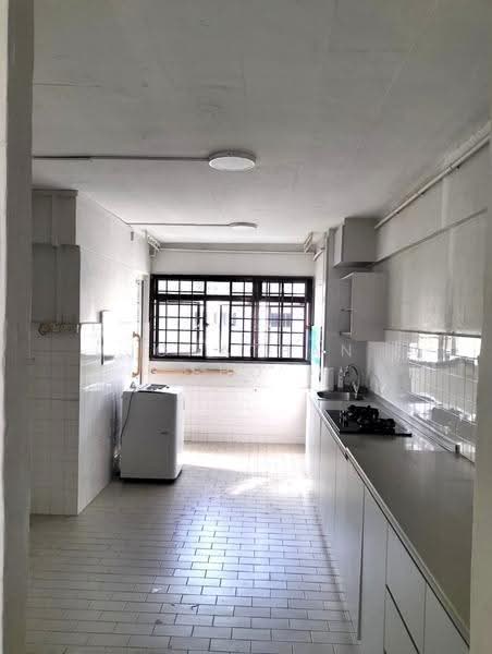172 Yishun Avenue 7, 172 Yishun Avenue 7, Sembawang / Yishun, 2 Bedrooms, 689 sqft, HDB Flat For Sale, by Jonathan Ho, 500264774 - Kitchen - PropertyGuru.com.sg