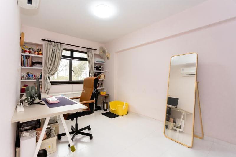 303A Anchorvale Link, 303A Anchorvale Link, Hougang / Punggol / Sengkang, 3 Bedrooms, 969 sqft, HDB Flat For Sale, by Daryl Tan, 500264775 - Common Bedroom - PropertyGuru.com.sg