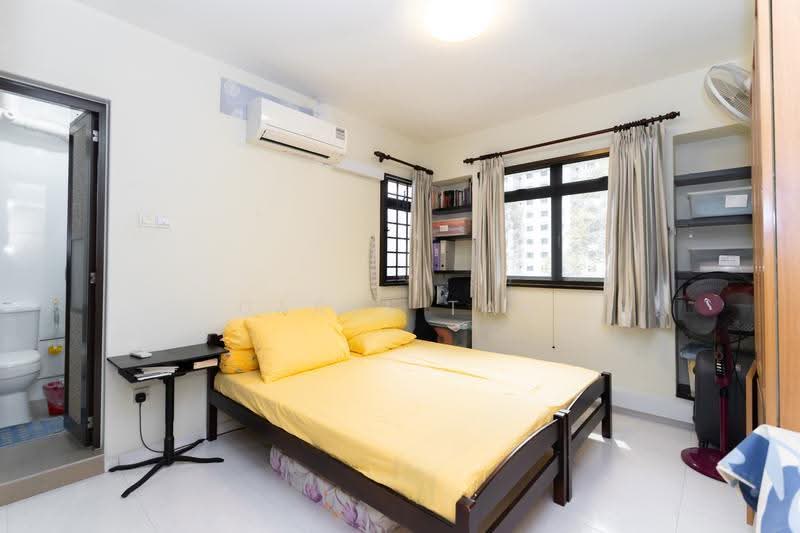 303A Anchorvale Link, 303A Anchorvale Link, Hougang / Punggol / Sengkang, 3 Bedrooms, 969 sqft, HDB Flat For Sale, by Daryl Tan, 500264775 - Master Bedroom - PropertyGuru.com.sg