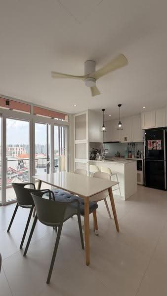 Glasgow Residences, 23 Glasgow Road, Hougang / Punggol / Sengkang, 3 Bedrooms, 1,292 sqft, Condominium For Sale, by Ching Chia, 500264778 - Kitchen - PropertyGuru.com.sg