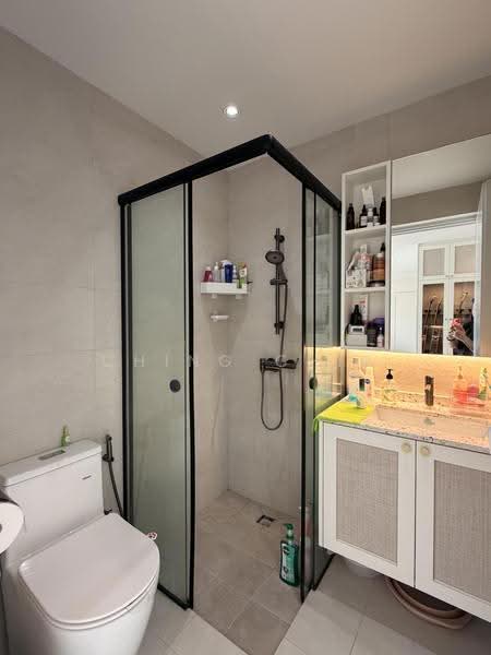 Glasgow Residences, 23 Glasgow Road, Hougang / Punggol / Sengkang, 3 Bedrooms, 1,292 sqft, Condominium For Sale, by Ching Chia, 500264778 - Bathroom - PropertyGuru.com.sg