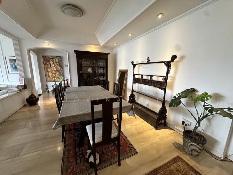Regency Park, 11 Nathan Road, Tanglin / Holland / Bukit Timah, 4 Bedrooms, 3,649 sqft, Condominium For Sale, by Jovina Lau, 500264782 - Dining Room - PropertyGuru.com.sg