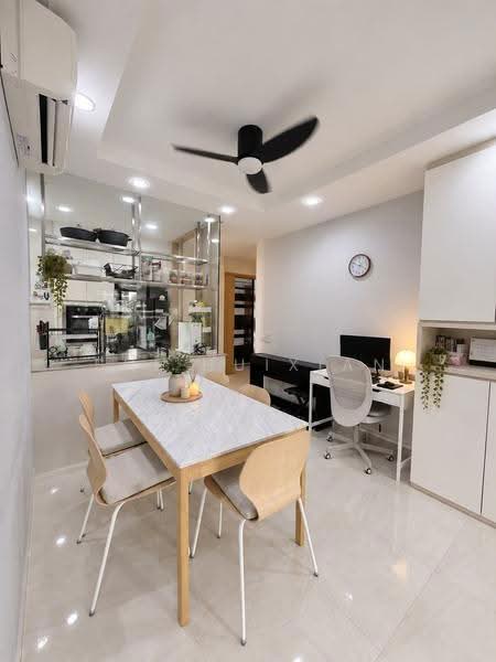 High Park Residences, 27 Fernvale Road, Seletar / Yio Chu Kang, 3 Bedrooms, 980 sqft, Condominium For Sale, by Shi Huixian, 500264788 - Dining Room - PropertyGuru.com.sg