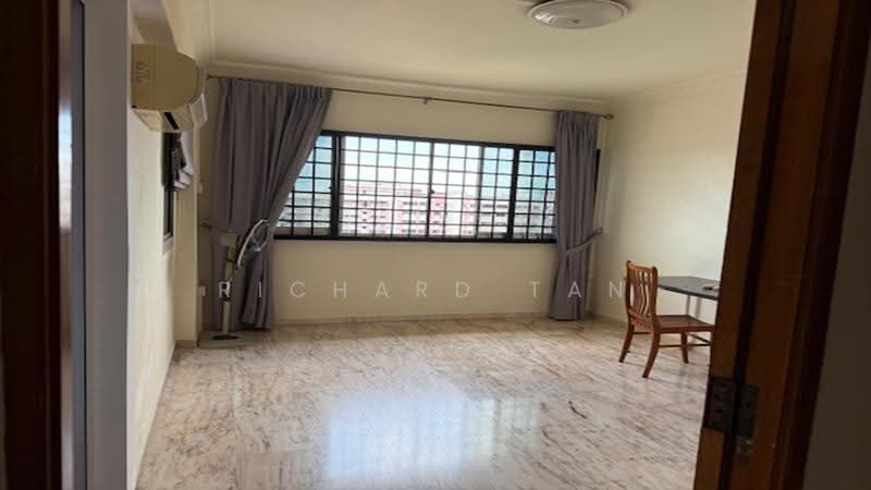 446 Hougang Avenue 8, 446 Hougang Avenue 8, Hougang / Punggol / Sengkang, 4 Bedrooms, 1,572 sqft, HDB Flat For Rent, by Richard Tan, 500264807 - Living Room - PropertyGuru.com.sg
