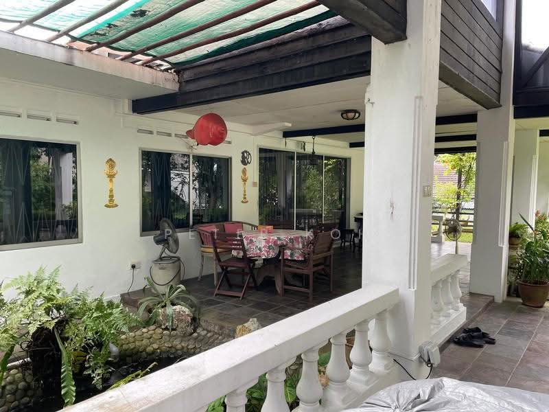 Chestnut Crescent, Dairy Farm / Bukit Panjang / Choa Chu Kang, 4 Bedrooms, 2,000 sqft, Detached House For Sale, by Peter Koh, 500264814 - Exterior - PropertyGuru.com.sg