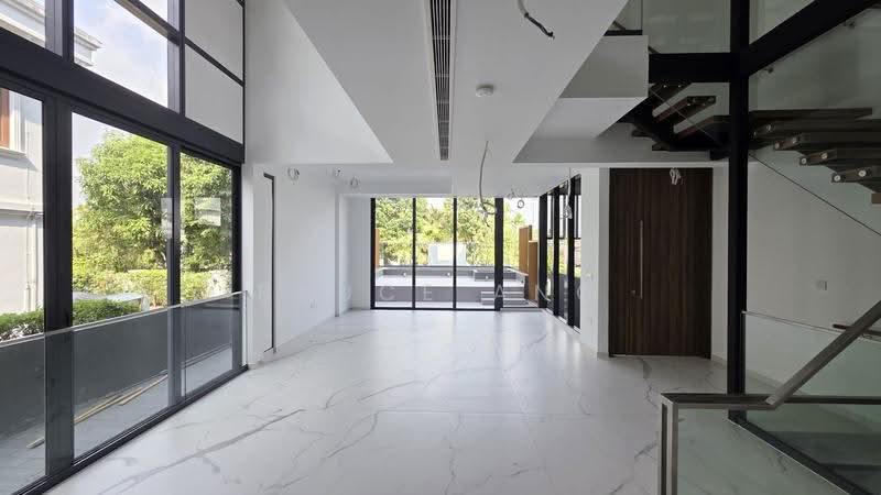 LAST CHANCE! BRAND NEW 999 YRS CT, 3 STY NOT INCLUDING BASEMENT!, Seletar Hills Dr, Jln Jarak / Jln Redop, Seletar / Yio Chu Kang, 5 Bedrooms, 4,791 sqft, Corner Terrace For Sale, by Bruce Ang, 500264815 - PropertyGuru.com.sg