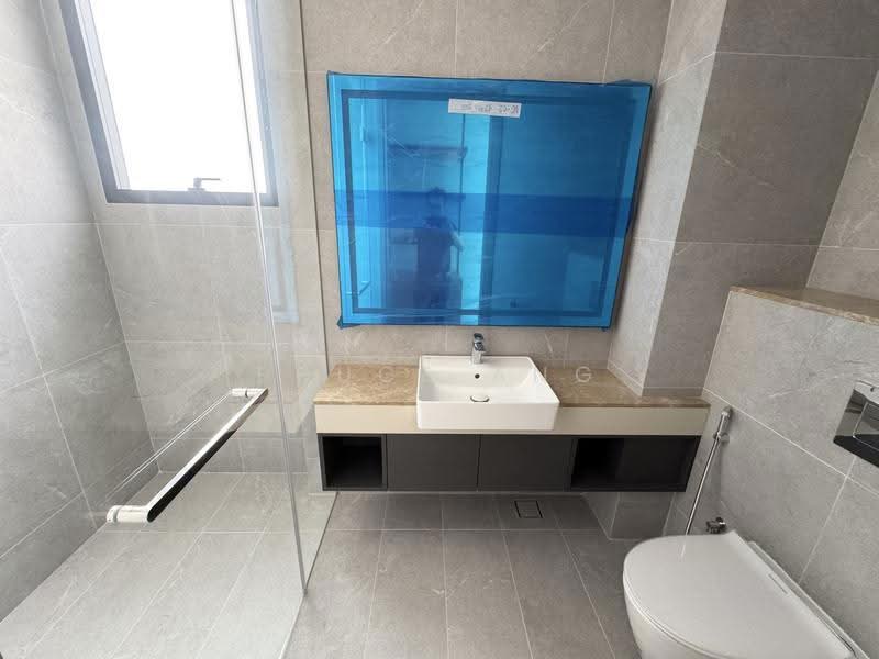LAST CHANCE! BRAND NEW 999 YRS CT, 3 STY NOT INCLUDING BASEMENT!, Seletar Hills Dr, Jln Jarak / Jln Redop, Seletar / Yio Chu Kang, 5 Bedrooms, 4,791 sqft, Corner Terrace For Sale, by Bruce Ang, 500264815 - Bathroom - PropertyGuru.com.sg