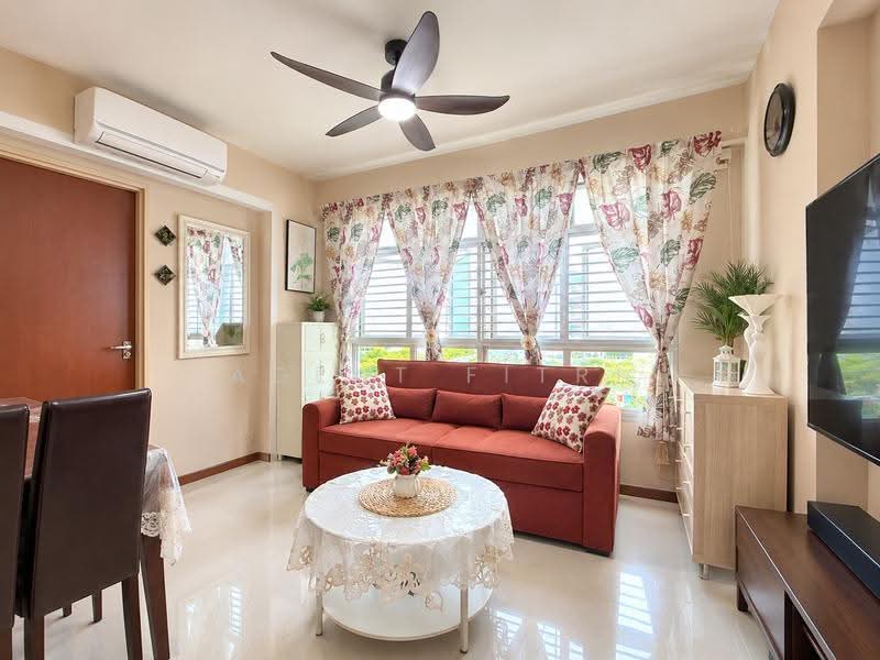 130A Canberra Crescent, 130A Canberra Street, Sembawang / Yishun, 1 Bedroom, 506 sqft, HDB Flat For Sale, by Agent Fitri, 500264817 - Living Room - PropertyGuru.com.sg