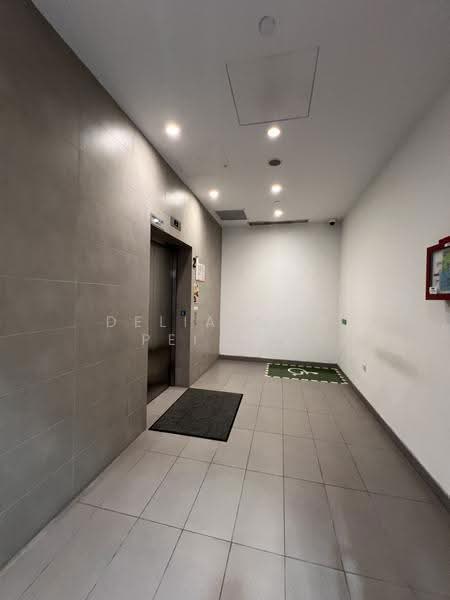 Showroom Space For Lease In District 03!, Alexandra / Commonwealth, 18,466 sqft, Office For Rent, by Delia Woo Pei Yin, 500264830 - Lobby - CommercialGuru.com.sg