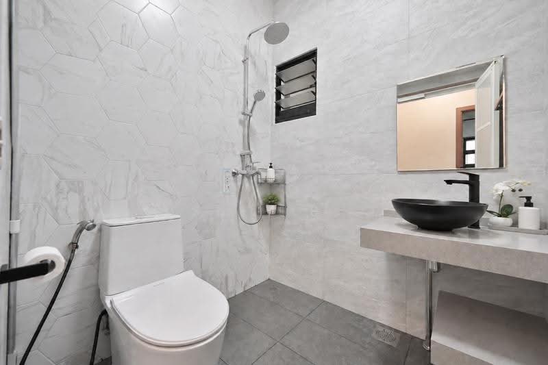 108A Bidadari Park Drive, 108A Bidadari Park Drive, Balestier / Toa Payoh, 3 Bedrooms, 1,001 sqft, HDB Flat For Sale, by Sufy B., 500264841 - Common Bathroom - PropertyGuru.com.sg