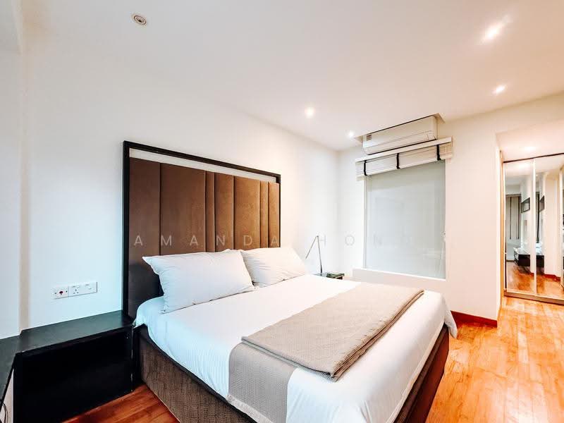 Visioncrest, 37 Oxley Rise, Orchard / River Valley, 2 Bedrooms, 947 sqft, Condominium For Rent, by Amanda Hong, 500264861 - Bedroom - PropertyGuru.com.sg